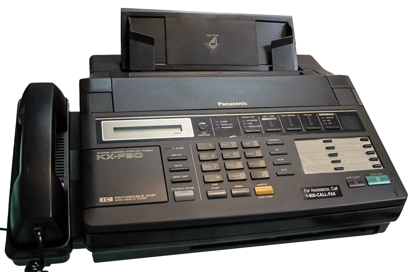 Echte foto van een Panasonic-faxapparaat